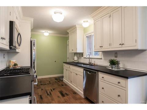 332 Quinnmore, Ballwin, MO 63011 photo 8