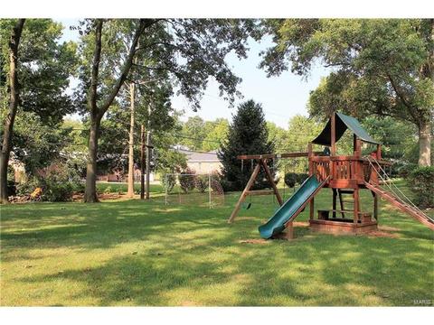 418 Algonquin Dr, Ballwin, MO 63011 photo 18