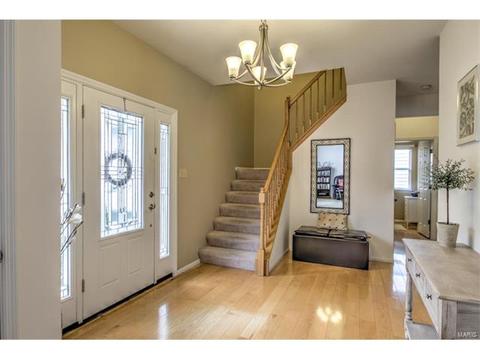 426 Buckhurst Dr, Ballwin, MO 63021 photo 4