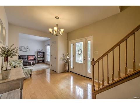 426 Buckhurst Dr, Ballwin, MO 63021 photo 3