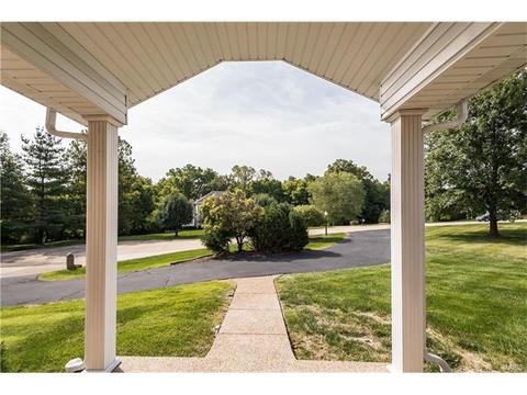 52 Waynesboro Ct, Weldon Spring, MO 63304 photo 3