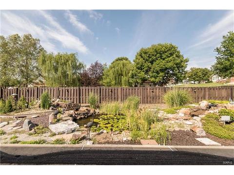 52 Waynesboro Ct, Weldon Spring, MO 63304 photo 2