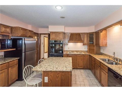 52 Waynesboro Ct, Weldon Spring, MO 63304 photo 5