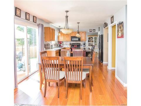 2 Jimicee Ct, O'fallon, MO 63366 photo 9