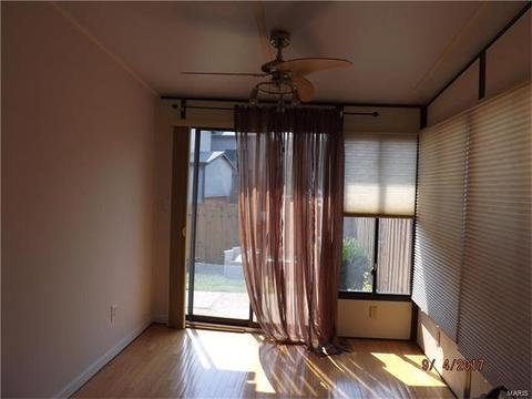 704 Sandy Summit Dr, Ballwin, MO 63021 photo 7