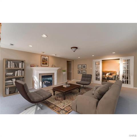 986 Stone Spring Dr, Eureka, MO 63025 photo 4