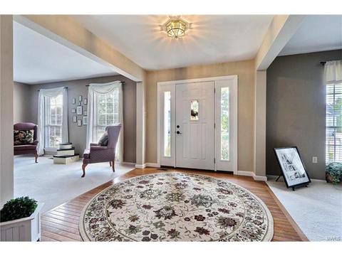 749 Charleston Oaks Dr, Ballwin, MO 63021 photo 3