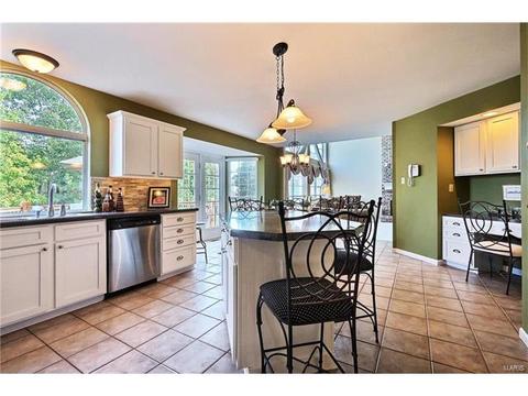749 Charleston Oaks Dr, Ballwin, MO 63021 photo 17
