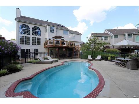 749 Charleston Oaks Dr, Ballwin, MO 63021 photo 38
