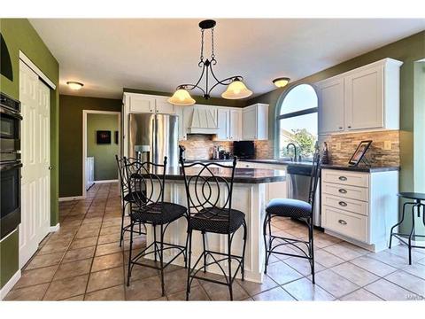 749 Charleston Oaks Dr, Ballwin, MO 63021 photo 15
