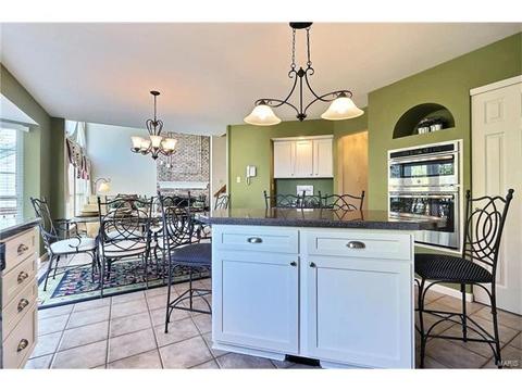 749 Charleston Oaks Dr, Ballwin, MO 63021 photo 16