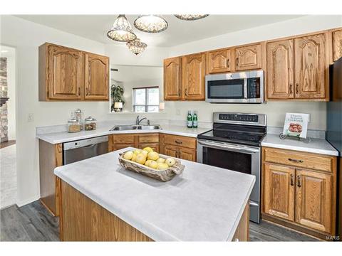 133 Keystone Crossing Dr, O'fallon, MO 63368 photo 11
