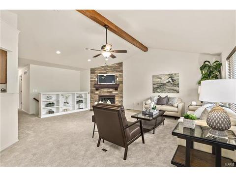 133 Keystone Crossing Dr, O'fallon, MO 63368 photo 3