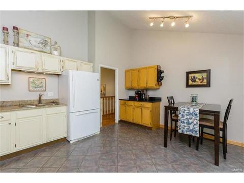838 Country Stone Dr, Ballwin, MO 63021 photo 8