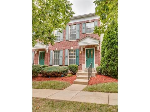 349 Heritage Commons Cir, O'fallon, MO 63368 photo 2