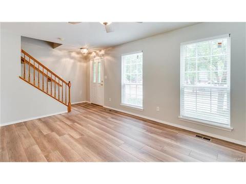349 Heritage Commons Cir, O'fallon, MO 63368 photo 5
