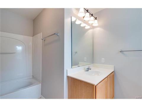 349 Heritage Commons Cir, O'fallon, MO 63368 photo 15