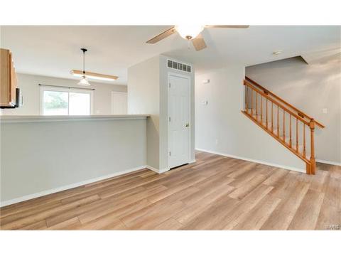 349 Heritage Commons Cir, O'fallon, MO 63368 photo 6