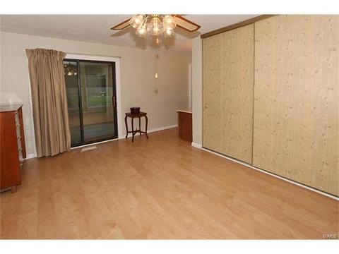 101 S Edward Ct, Eureka, MO 63025 photo 16