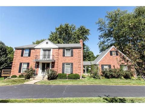 927 Del Ebro Dr, Ballwin, MO 63011 photo 2