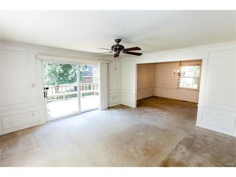 927 Del Ebro Dr, Ballwin, MO 63011 photo 5