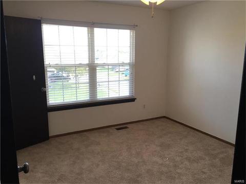 1 Royalltrail, O'fallon, MO 63368 photo 8