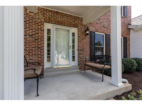 748 Stoney Creek Ln, Ballwin, MO 63021 photo 2