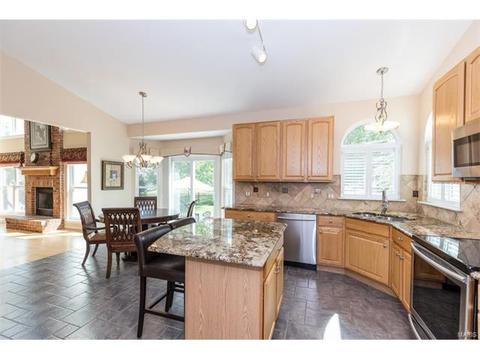 748 Stoney Creek Ln, Ballwin, MO 63021 photo 13