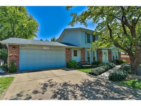 152 Lucerne Place Dr, Ballwin, MO 63011 photo 1