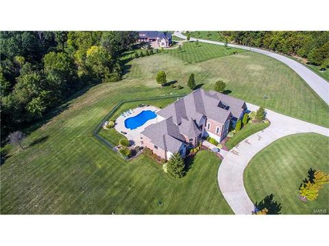 900 Stonecastle Dr, O'fallon, MO 63366 photo 5