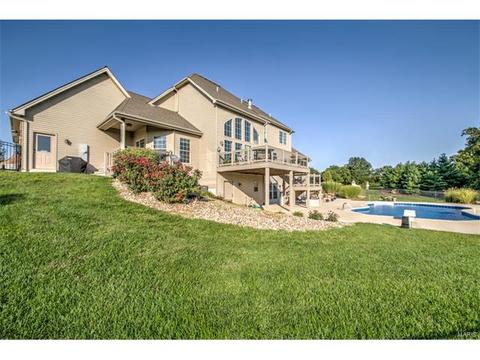 900 Stonecastle Dr, O'fallon, MO 63366 photo 17