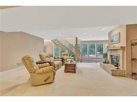 802 Pineview Trails Ct, Ballwin, MO 63021 photo 31