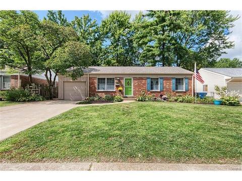 3321 Cavan Dr, Saint Ann, MO 63074 photo 1