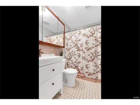 3321 Cavan Dr, Saint Ann, MO 63074 photo 14