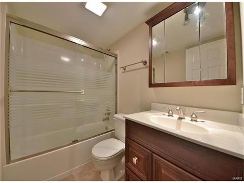 522 Red Bridge Ct, Ballwin, MO 63021 photo 33
