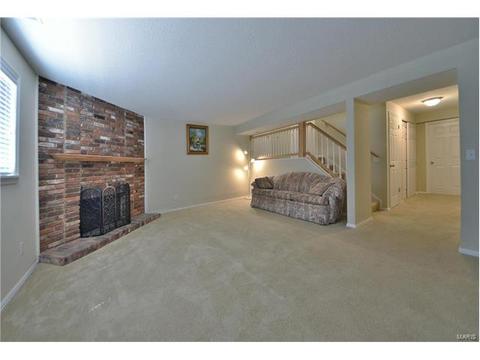 522 Red Bridge Ct, Ballwin, MO 63021 photo 25