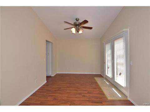 522 Red Bridge Ct, Ballwin, MO 63021 photo 8