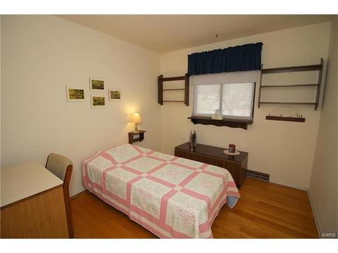 449 Fairview, Ballwin, MO 63021 photo 9