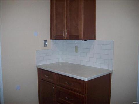 956 Barbizon Dr, Ballwin, MO 63021 photo 7