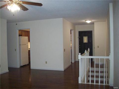 956 Barbizon Dr, Ballwin, MO 63021 photo 12