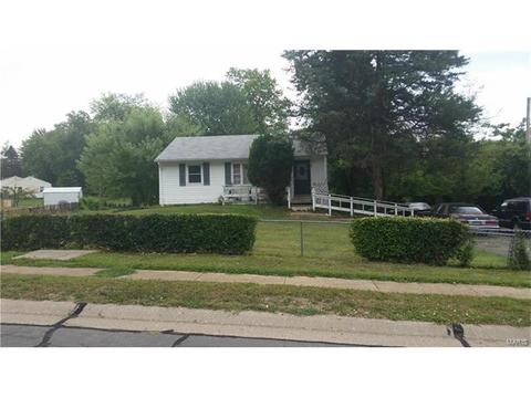 212 Robin Hill Ln, Ballwin, MO 63021 photo 1