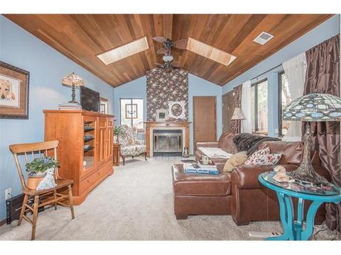 1603 Hemingway Ln, Weldon Spring, MO 63304 photo 2