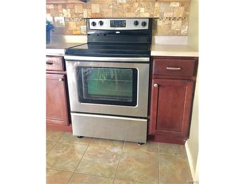 802 Rauscher Dr, Ballwin, MO 63011 photo 14