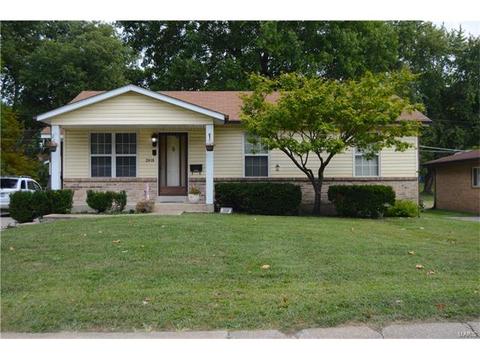 3918 Wright Ave, Saint Ann, MO 63074 photo 1