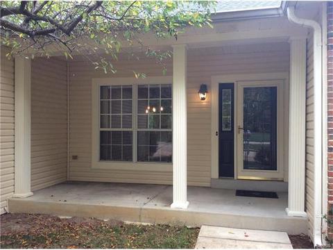 607 Highland Glen Dr, Ballwin, MO 63021 photo 2