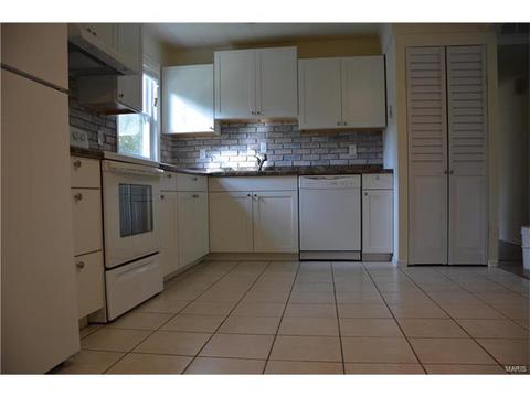 243 Ries Rd, Ballwin, MO 63021 photo 9