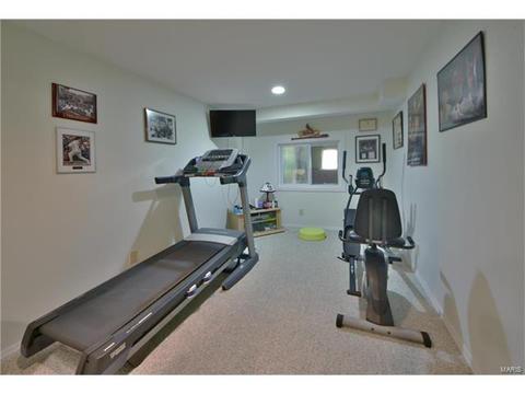 324 Buckhurst Dr, Ballwin, MO 63021 photo 30