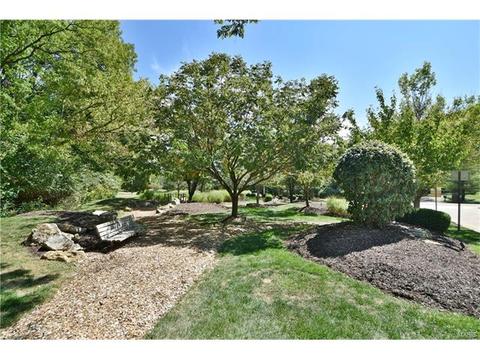 324 Buckhurst Dr, Ballwin, MO 63021 photo 40
