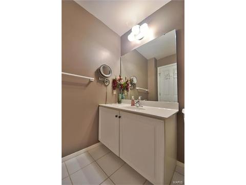 324 Buckhurst Dr, Ballwin, MO 63021 photo 27