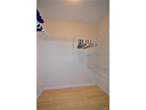 324 Buckhurst Dr, Ballwin, MO 63021 photo 21
